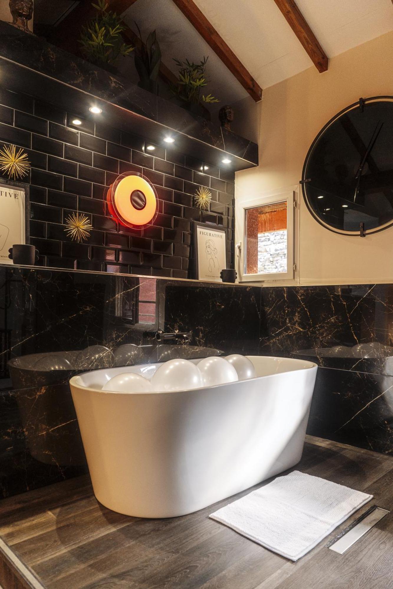 Appart Hotel Le 8 La Suite - Parking Gratuit - Mâcon Esterno foto